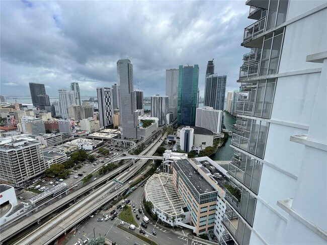 Building Photo - 350 S Miami Ave