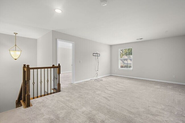 Building Photo - Charming 4-Bedroom Retreat with Cozy Fireplace in Fountain Inn
