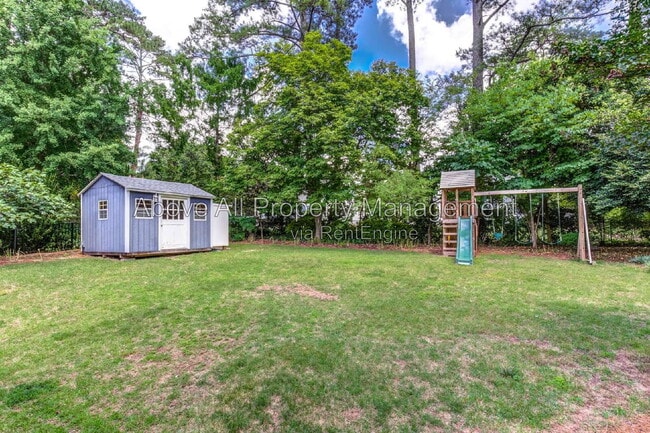 Building Photo - 1216 Duplin Rd