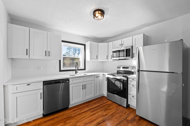 Building Photo - 2389 Hilly Rd