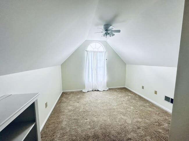 Building Photo - 3249 Fayette Dr