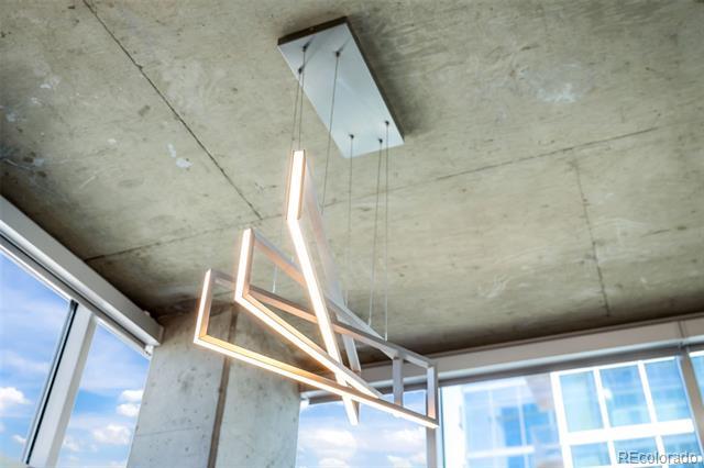 Building Photo - 1700 Bassett St