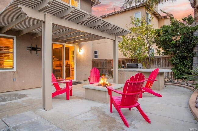 Building Photo - 45023 Silver Rose St