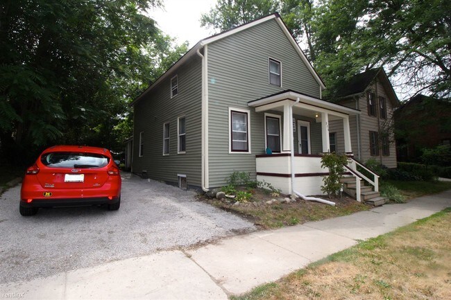 Building Photo - 5 br, 2 bath House - 314 E Summit St