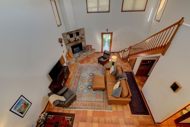 Building Photo - Stunning 4-Bedroom Albuquerque Foothill Ho...