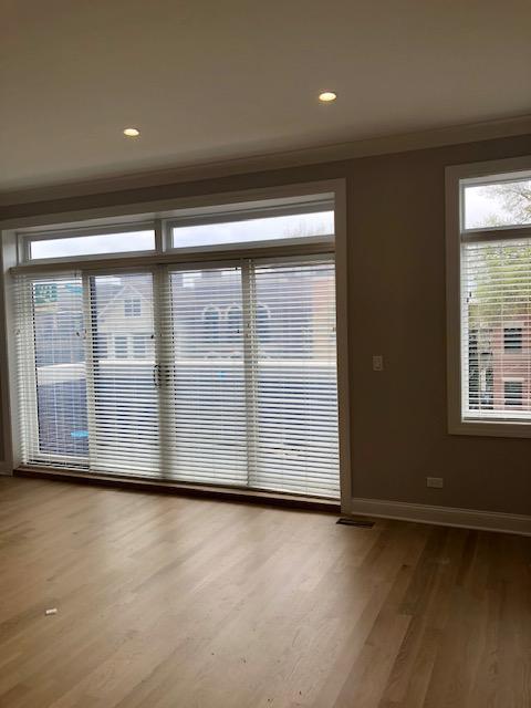 Building Photo - 4 bedroom in Chicago IL 60657