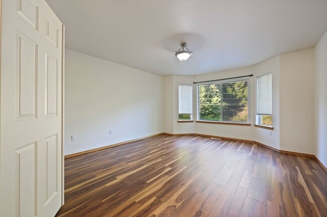 Building Photo - Charming 4-Bedroom Home on Tumwater Hill –...