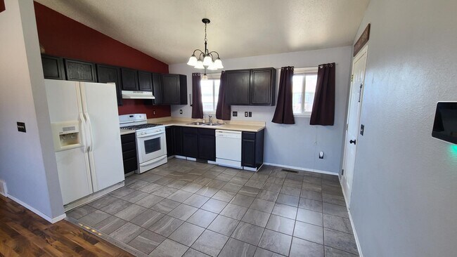 Building Photo - 3401 Wesson Rd