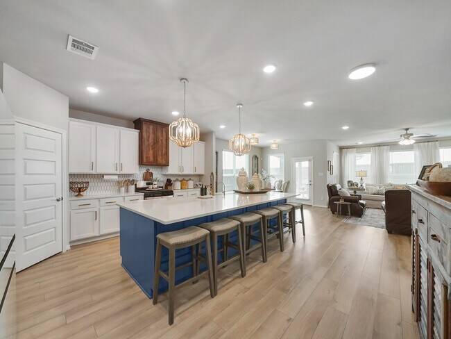 Building Photo - 32423 Fly Fish Wy