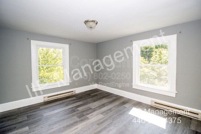 Building Photo - 54 S Portage Path