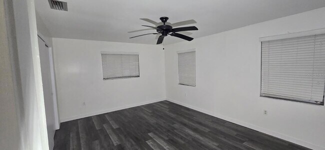Building Photo - 239 Annapolis Ln