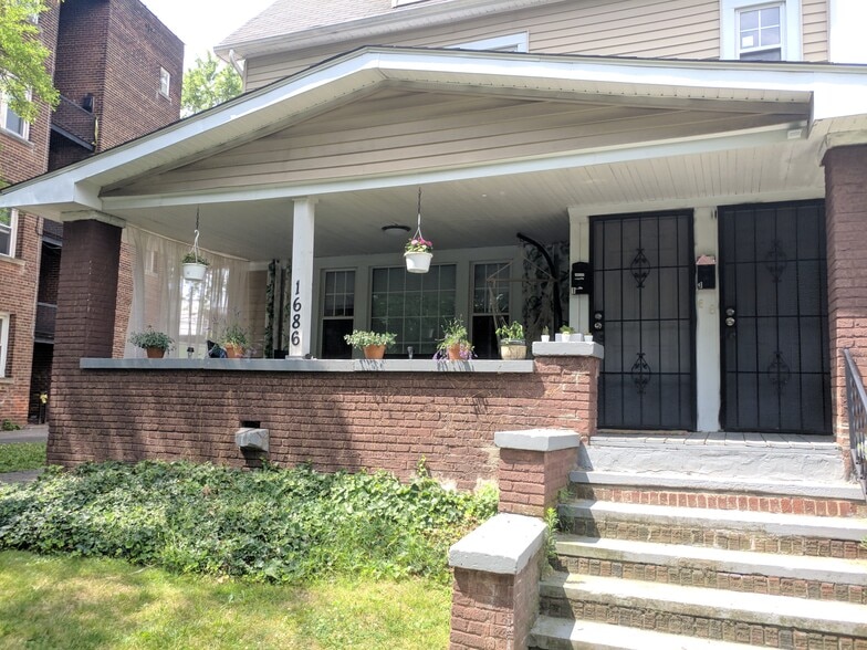 Exterior - 1686 Eddington Rd