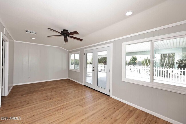 Building Photo - 10402 W Wininger Cir