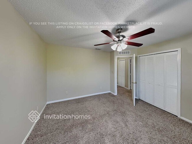 Building Photo - 3907 Kiawa Dr