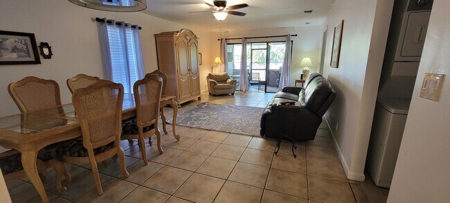 Building Photo - 12738 Peconic Ct