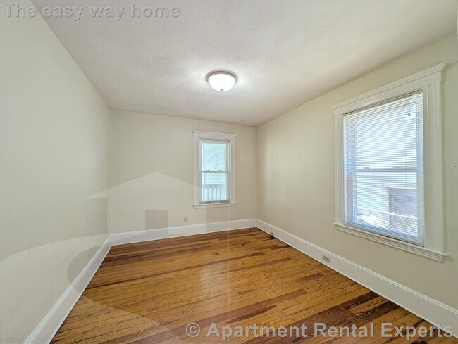 Building Photo - 79 Conwell Ave