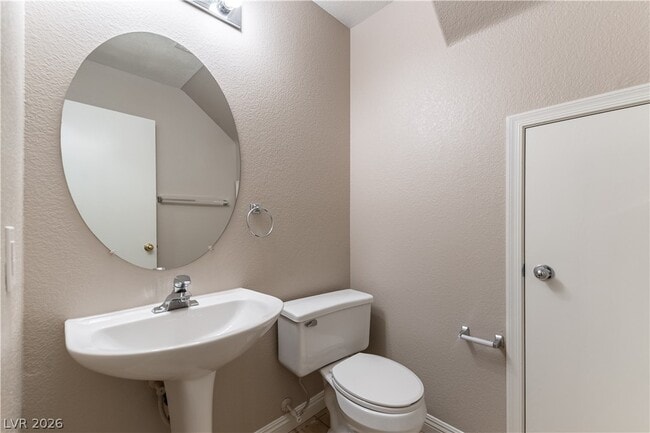 Building Photo - 688 Emerald City Ave