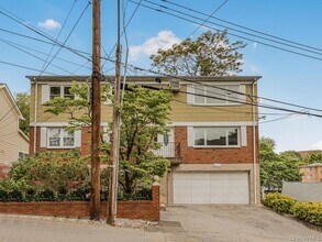 Building Photo - 131 Huntsbridge Rd