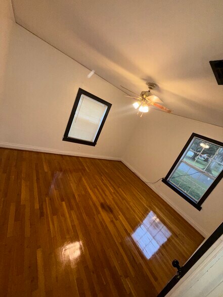 Building Photo - 951 Mc Allister St