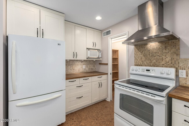 Building Photo - 2724 N 25th St