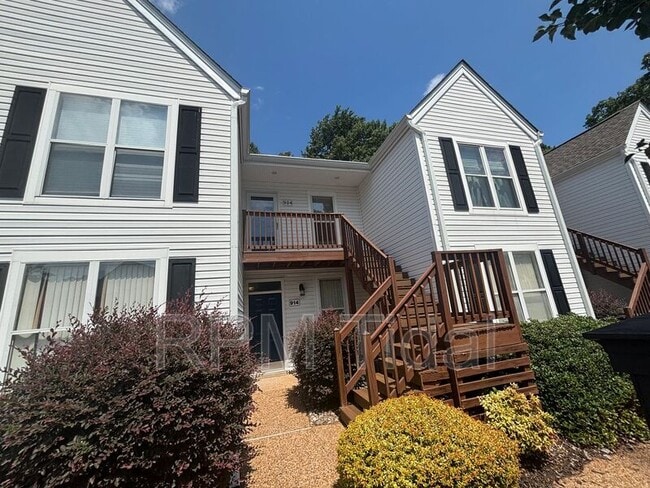 Primary Photo - 924 Ironwood Dr