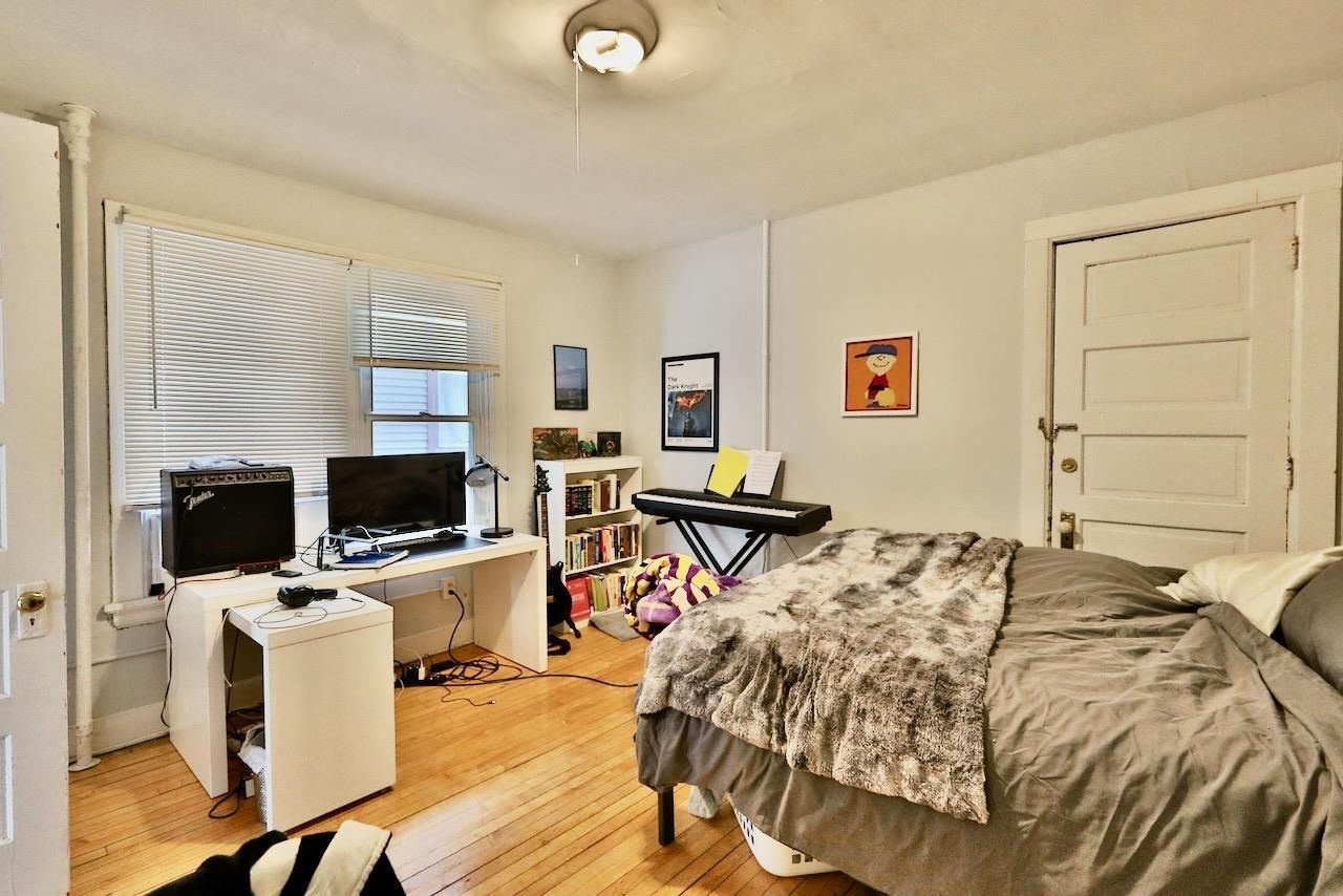Building Photo - 452 W Doty St