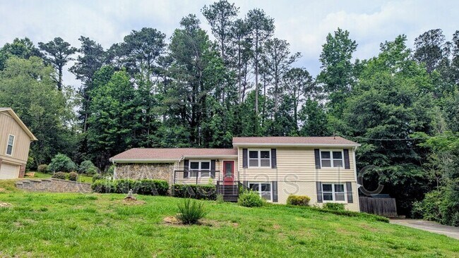 Building Photo - 3290 Forest Creek Dr SW