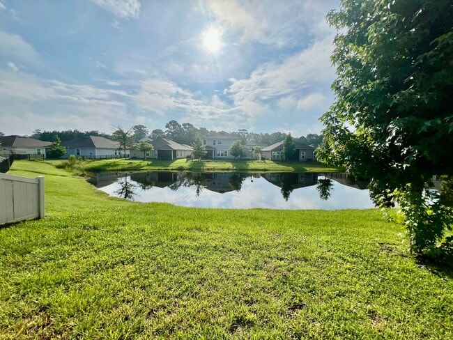 Building Photo - Great Size Home on Jacksonvilles Northside