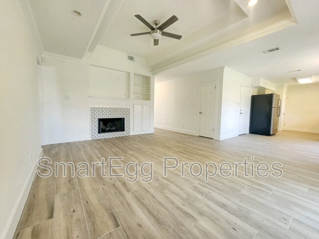Building Photo - 4802 Gray Fox Dr