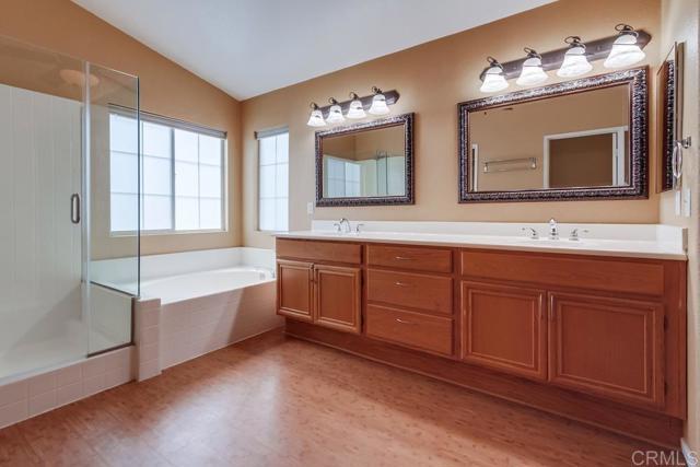 Building Photo - 777 Aldea Dr