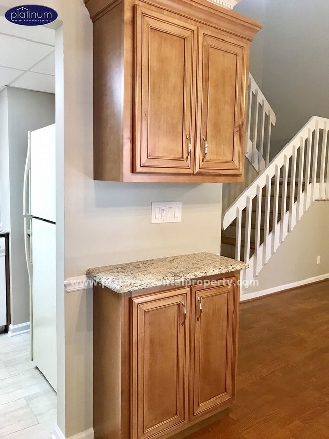 Building Photo - 1523 Planters Ridge Ln