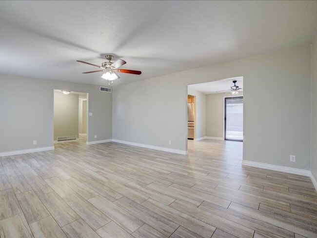 Building Photo - Spacious 4-Bedroom, 2-Bath Home with Extended Driveway & Large Backyard