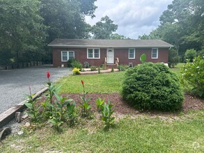 Building Photo - Ogden 3 Bedroom Home