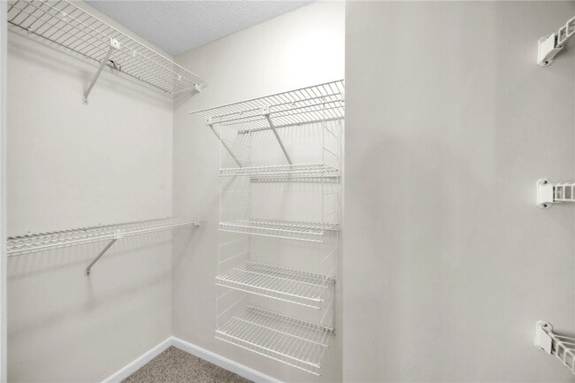 Building Photo - 103 Sunningdale Ct