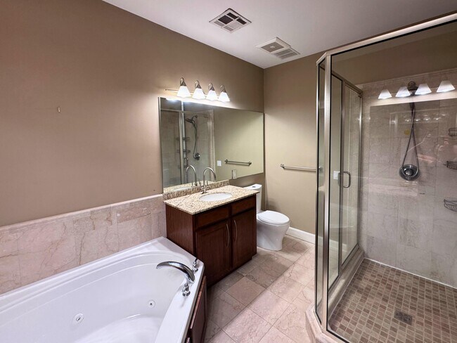 Building Photo - 2416 Boulder Springs Dr