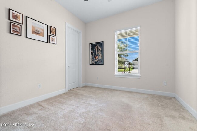 Building Photo - 136 Village Grande Dr