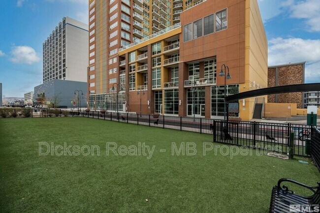 Building Photo - 255 N Sierra St