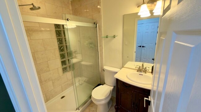 Building Photo - 1504 Marshall St