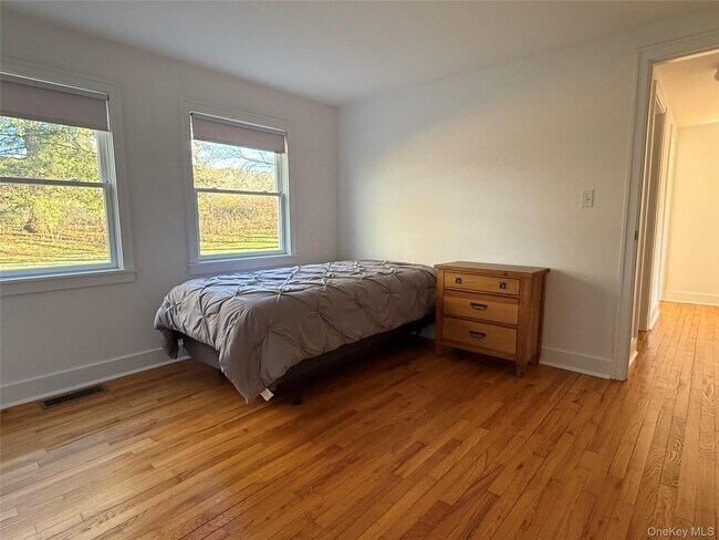 Building Photo - 156 Sharon Station Rd