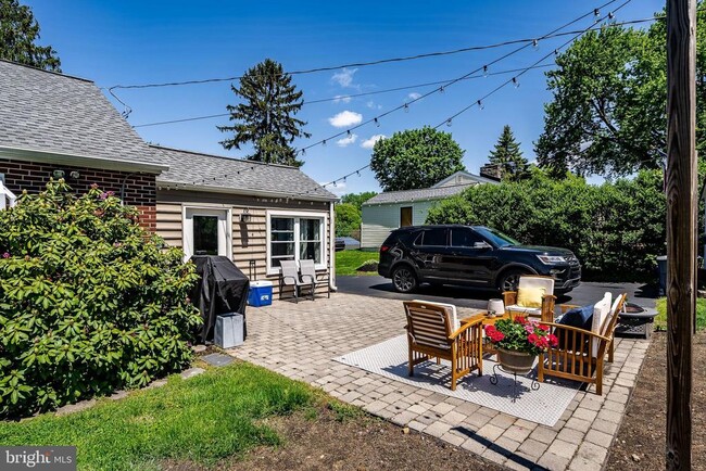 Building Photo - 1538 Carmac Rd