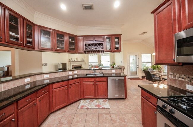 Building Photo - 9034 Necklace Tree Ln