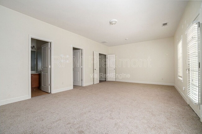 Building Photo - 2786 Birch Grove Ln SE