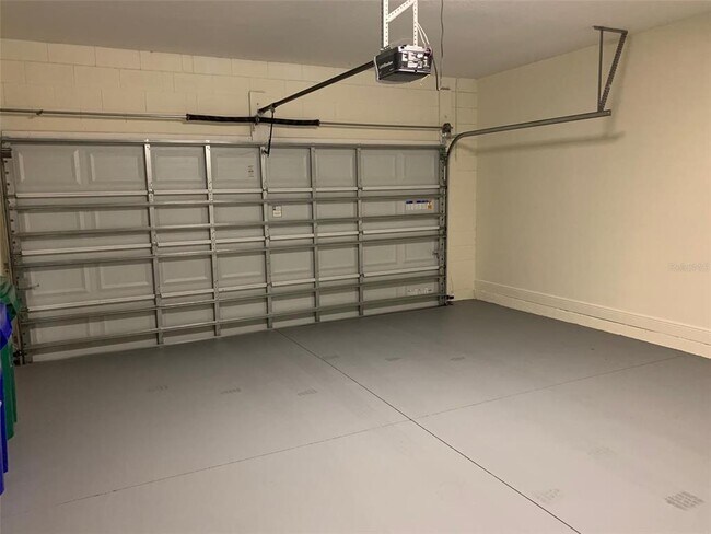 Building Photo - 1704 Lobelia Dr