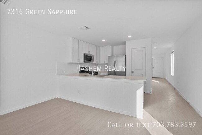 Building Photo - 7316 Green Sapphire