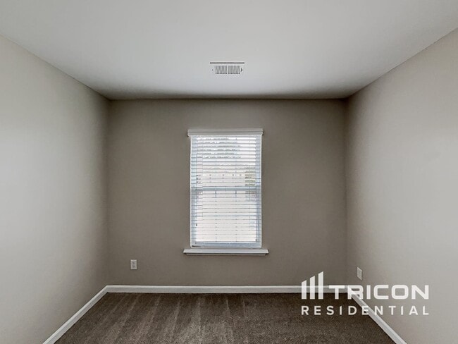 Building Photo - 144 Bartram Way