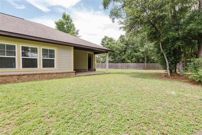 Building Photo - 44 Hollyn Ct
