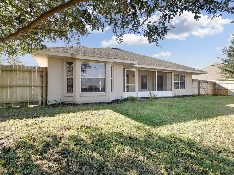 Building Photo - 4461 Treasure Cay Rd