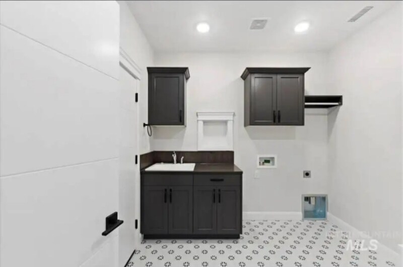 Building Photo - 15035 Veraison Pl