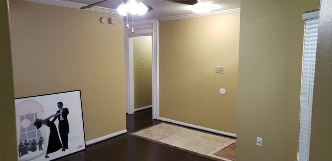 Building Photo - 15111 Paso Real Dr
