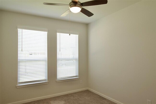 Building Photo - 8475 Harrington Grv Trl
